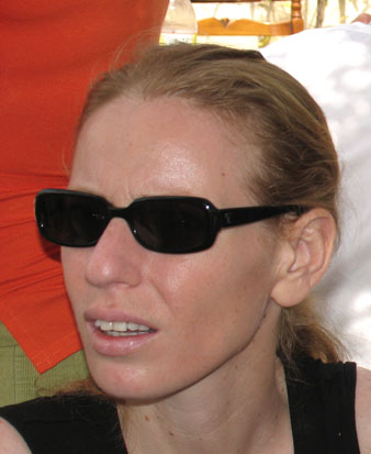 ענת שרייבר תגר